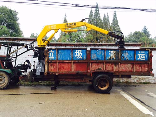 垃圾清運(yùn)車